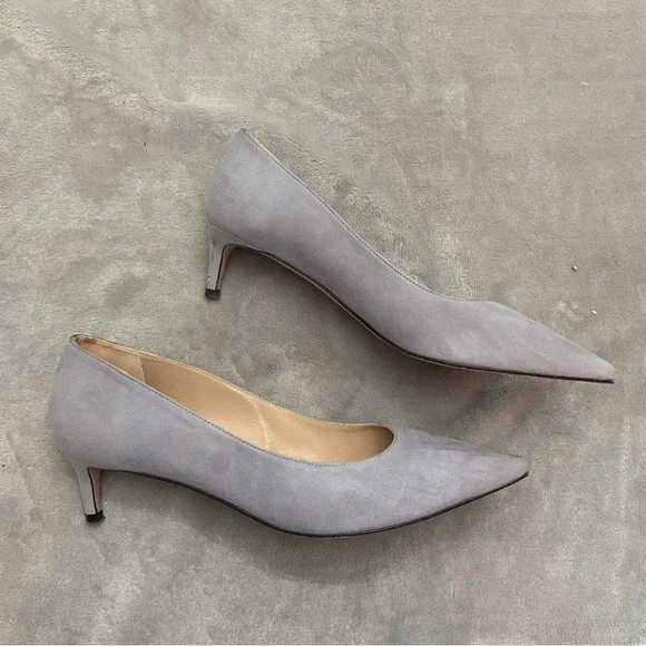 Stuart Weitzman Dove Gray Kitten Heel - Picture 9 of 11